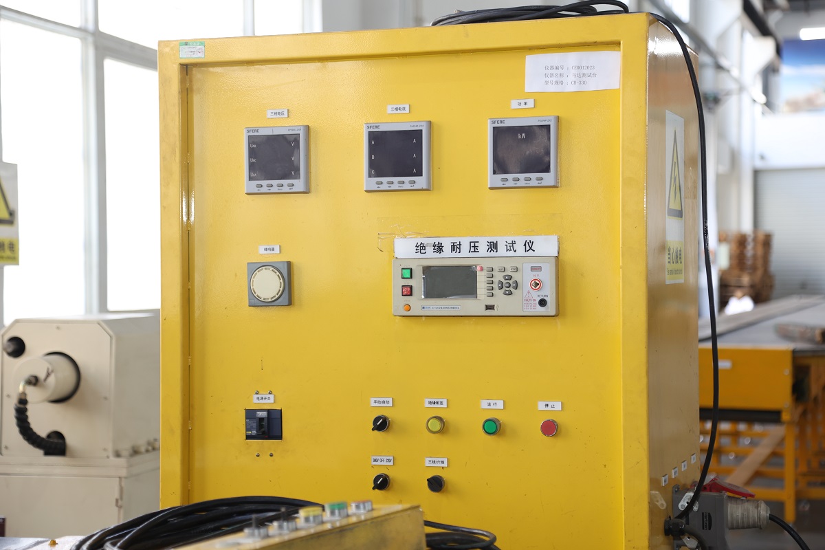 绝缘耐压测试仪